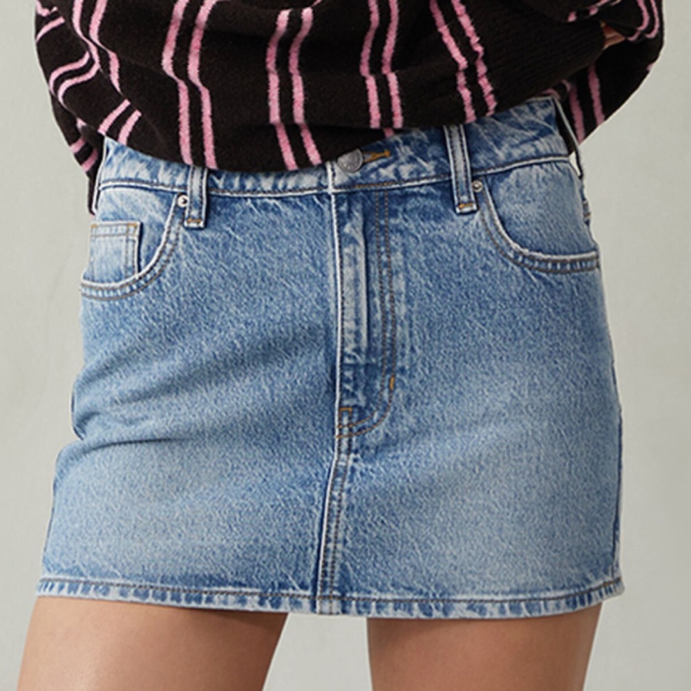 Pacsun Bella Stretch Medium Indigo Mid Rise Denim Mini Skirt